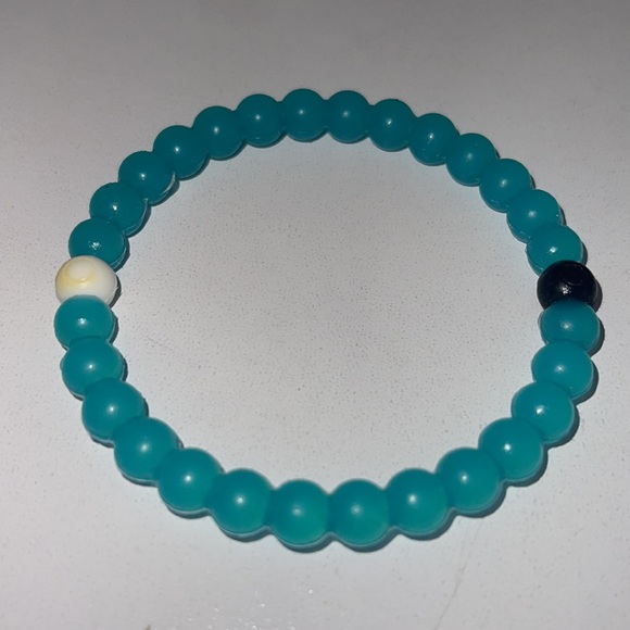 Water Lokai cause collection bracelet - Picture 2 of 3